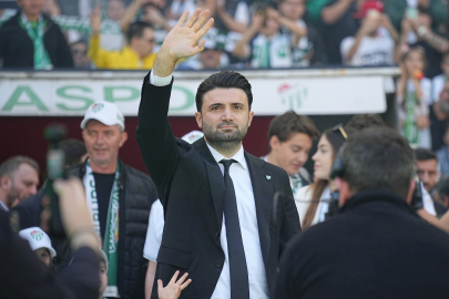 “Bursaspor’da Kritik Zirve! Enes Çelik ile Ali Ay Görüştü”